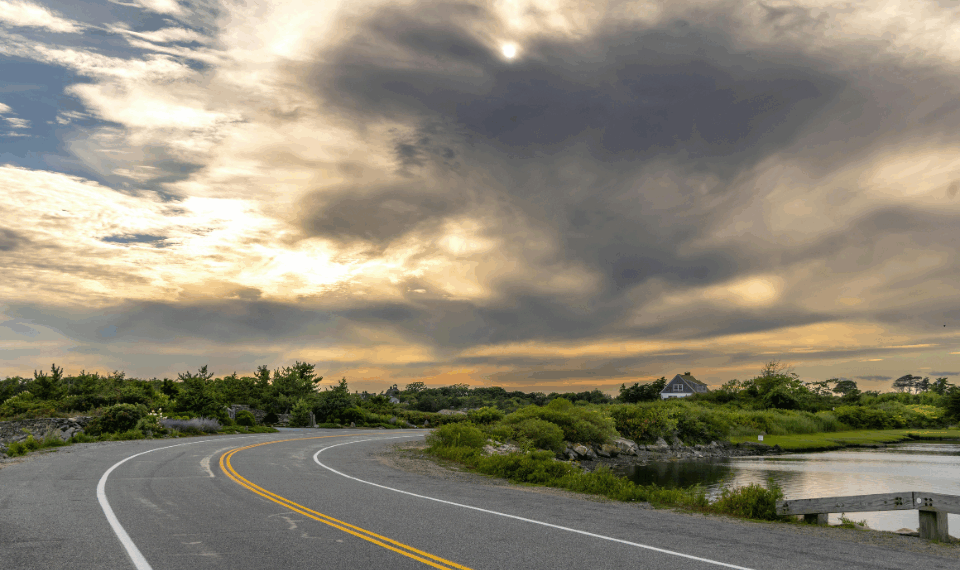 Driving in New Shoreham, RI