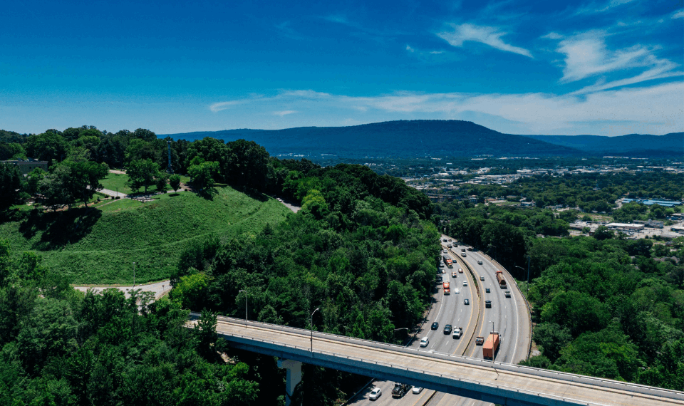 Cars driving on a highway in Chattanooga, TN
